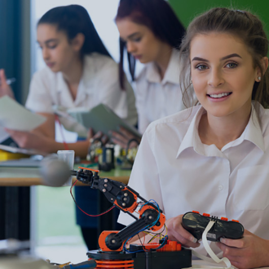 Webinar - Beyond the Classroom: Robotics, AI, and Student Research That Matters