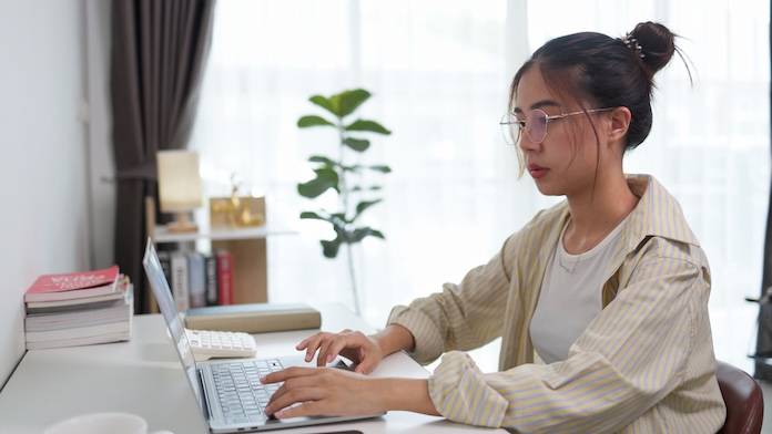 What Makes a College Essay Stand Out in 2026-2027